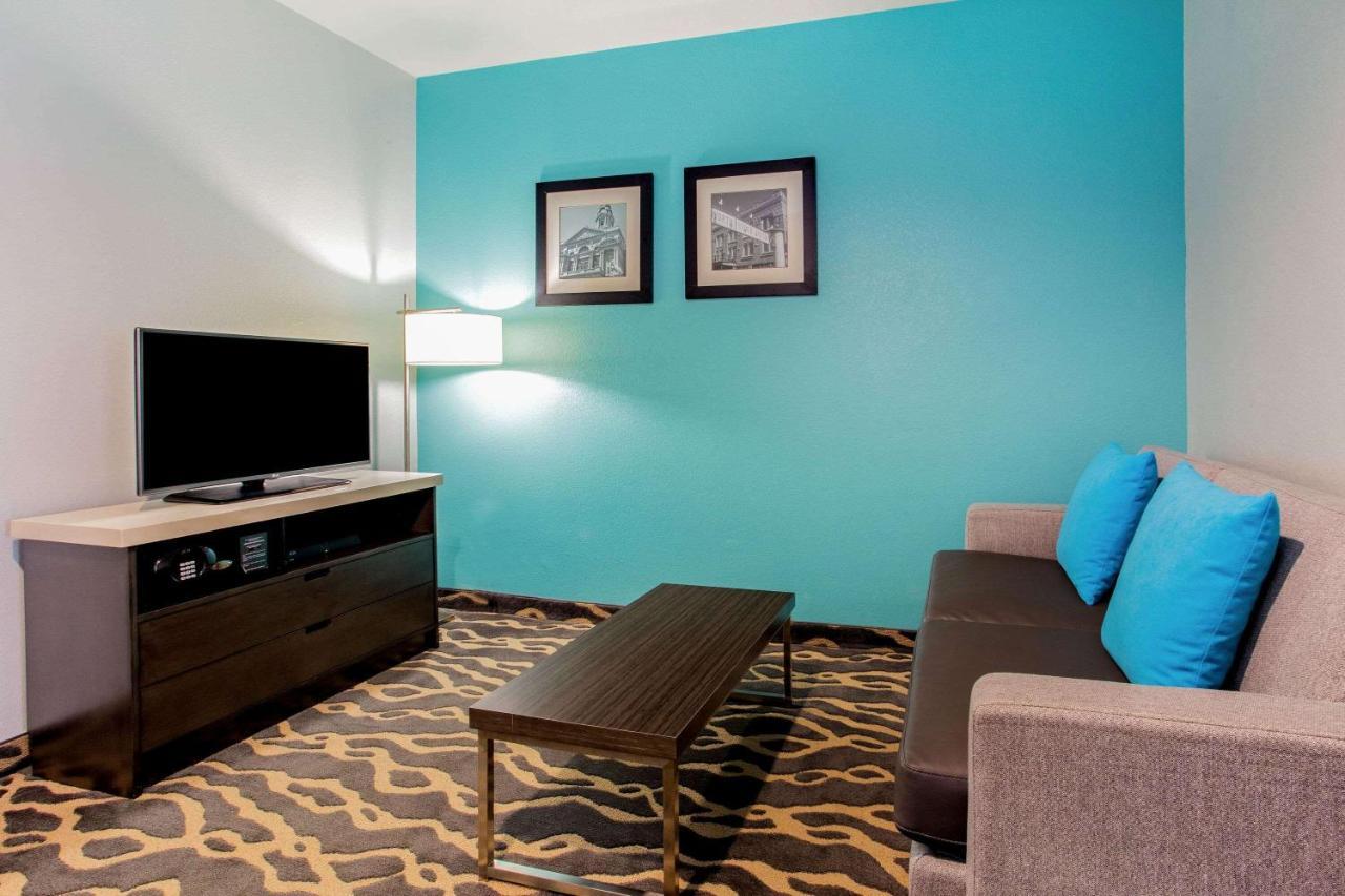 La Quinta Inn & Suites By Wyndham Northlake Ft. Worth Elizabethtown Екстер'єр фото
