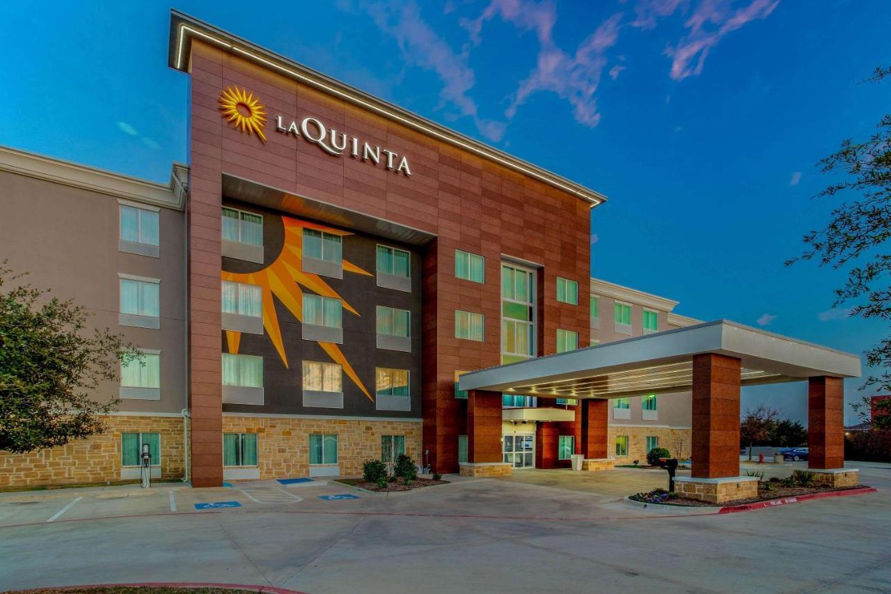 La Quinta Inn & Suites By Wyndham Northlake Ft. Worth Elizabethtown Екстер'єр фото