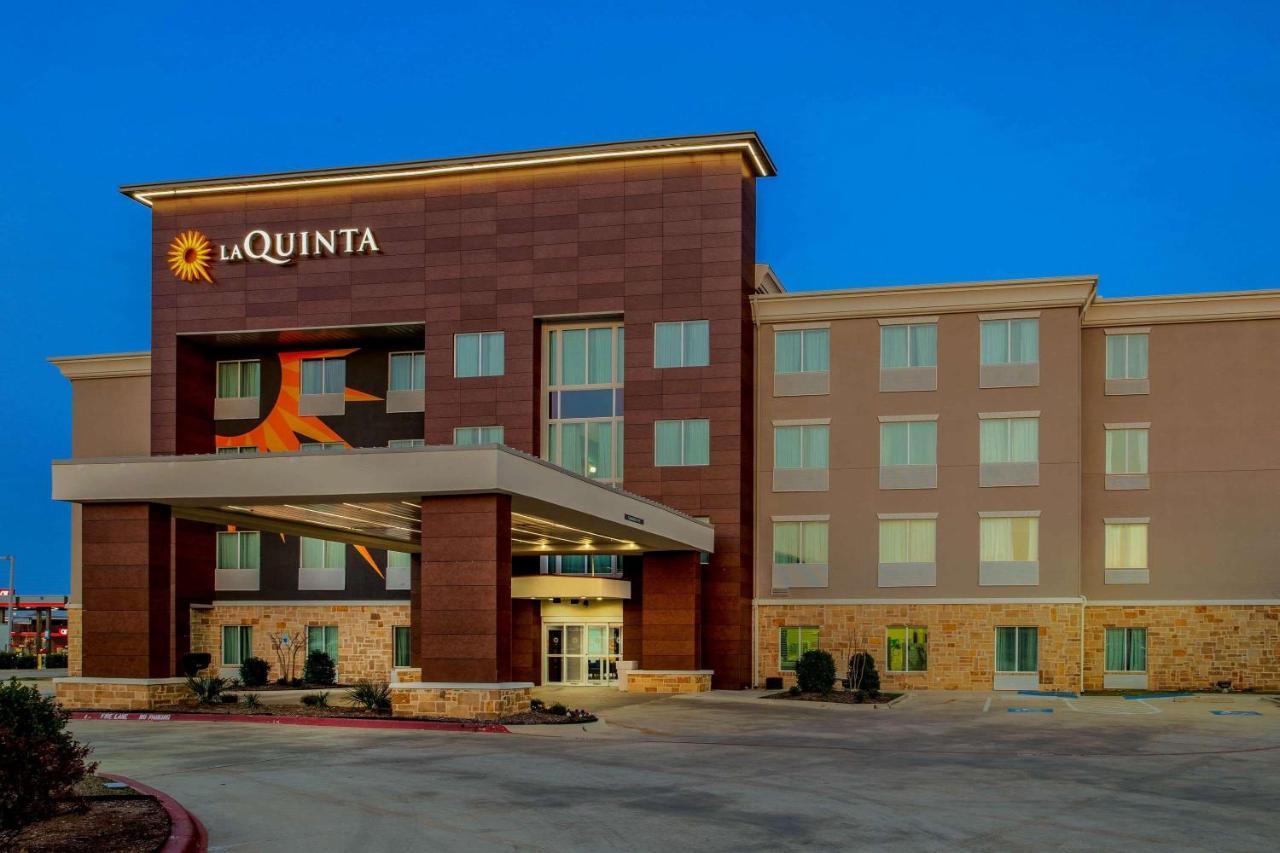 La Quinta Inn & Suites By Wyndham Northlake Ft. Worth Elizabethtown Екстер'єр фото