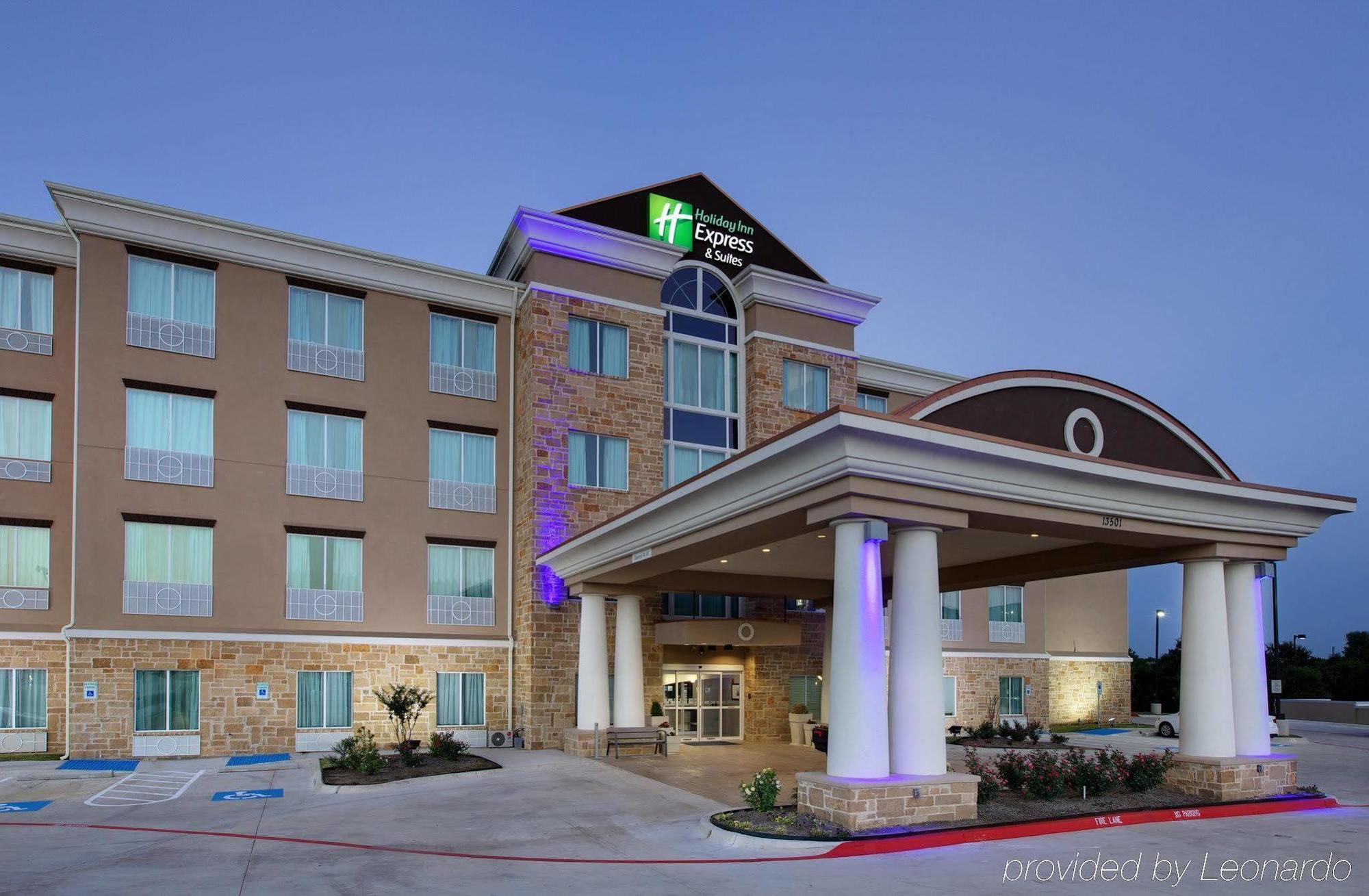 La Quinta Inn & Suites By Wyndham Northlake Ft. Worth Elizabethtown Екстер'єр фото