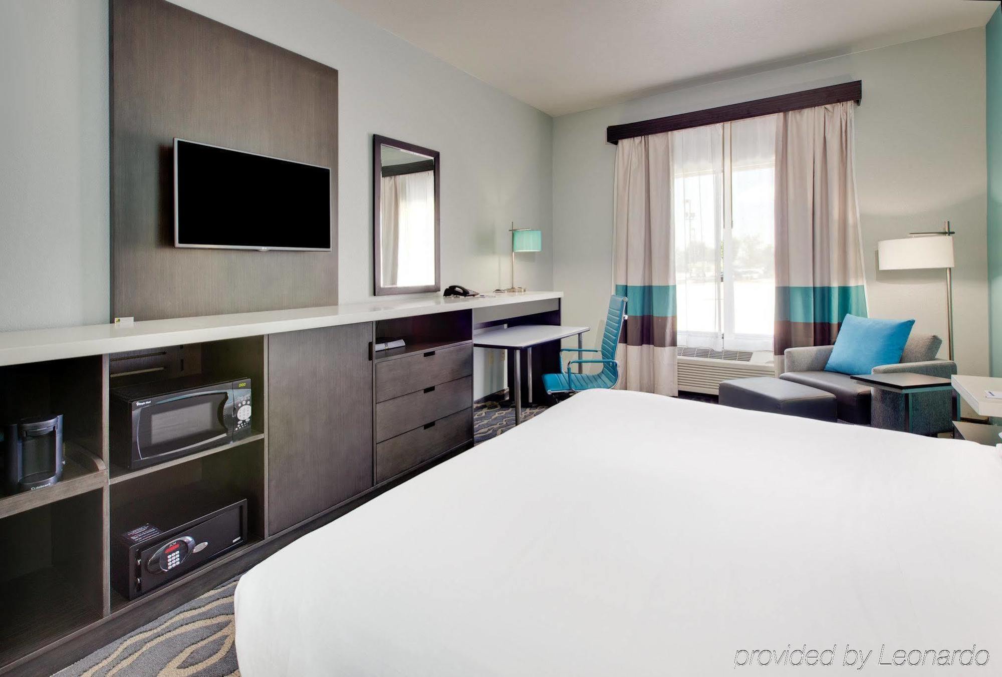 La Quinta Inn & Suites By Wyndham Northlake Ft. Worth Elizabethtown Екстер'єр фото